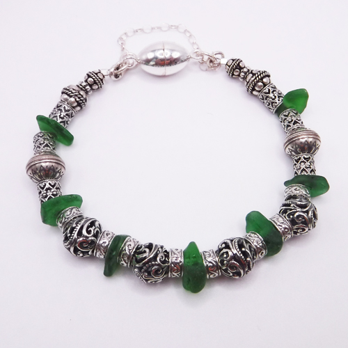 green bracelet 1