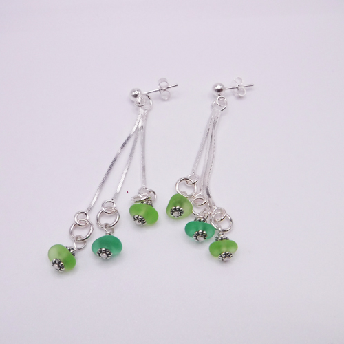 green earrings 3
