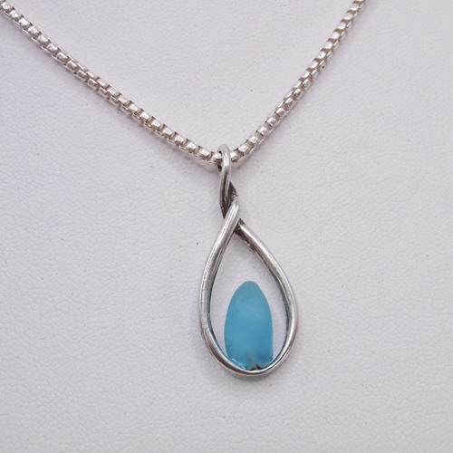 blue necklace 5
