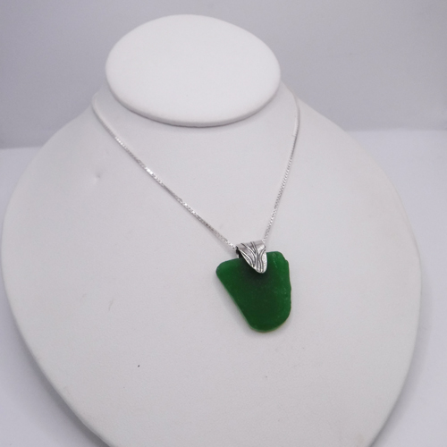 green necklace 5